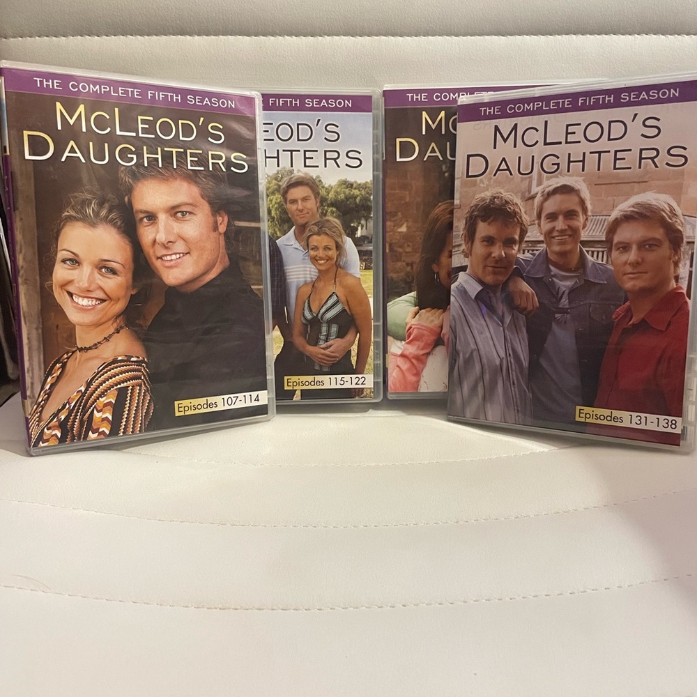 McLeod's Daughters Season 5 DVD Set